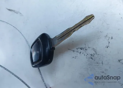 2001 Nissan Maxima Gxe z USA, uszkodzony, nr VIN JN1CA31D51T625042